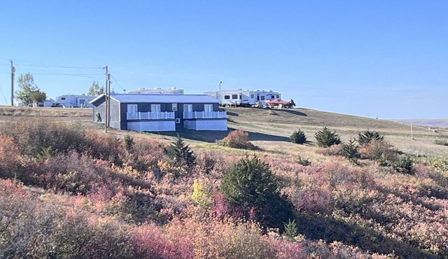 Million Dollar View Of Beautiful Lake Oahe! Hunting and Fishing Paradise!