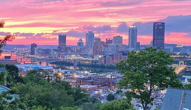 Million Dollar View Spacious Studio