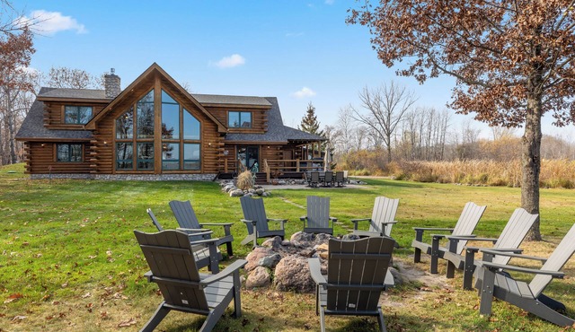 MillMann's Lodge on Dam Lake SaunaPontoonSwim GAME ROOM