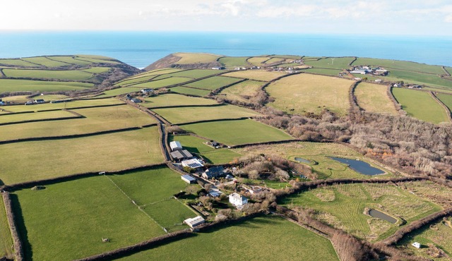 Millook View Farmhouse - Luxury Cottages