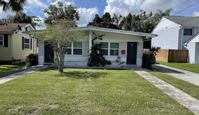 Mills 50 District/Audobon Park Area 2 Bedroom