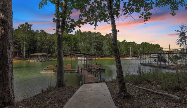 Milltown Cove Escape on Lake Hartwell