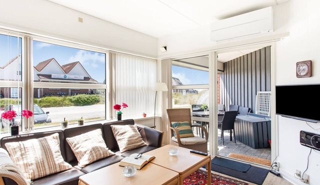 "Milly" - 100m from the sea by Interhome