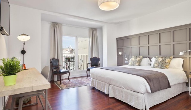 Milton House Gran Via