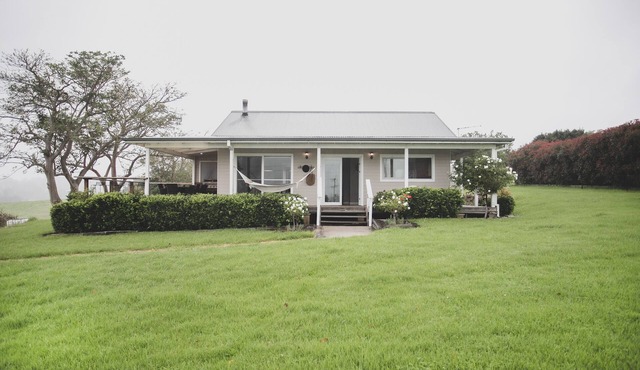 Milton Luxury Retreat with NEW POOL just minutes from amazing beaches