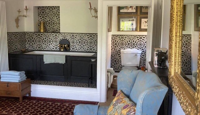 Milverton Georgian Gem with Boho Vibe .