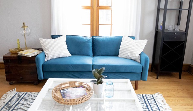 Milwaukee Oasis: A Serene Retreat Near Lake Michigan