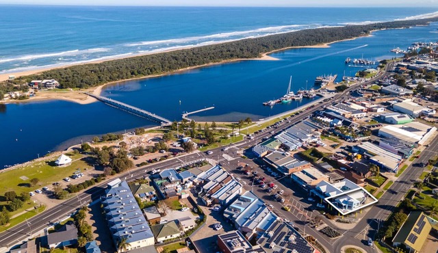 Mimada Escape: Escape to this cozy property in the heart of Lakes Entrance.