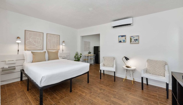 MIMO5-3 | cozy corner of Miami's Modern District