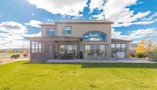 Mimosa Fields: Luxury Outdoor Retreat