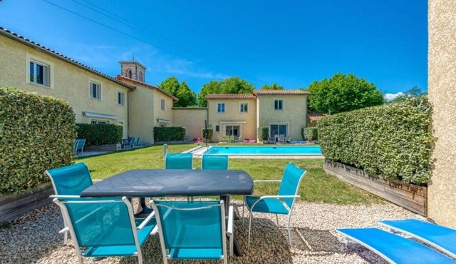 Mimosa in the Domaine des Fleurs flower estate