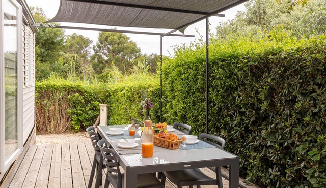 Mimosa, mobile home close to the sea