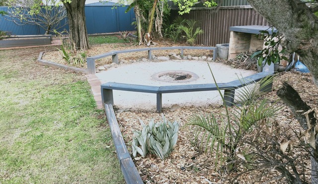 Min 1 week - Best Value FULL HOUSE in Toowoomba - Foxtel & NBN