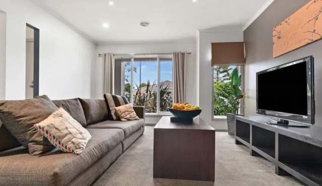 MIN003 · Finest Nest: A Ballarat Retreat for Families