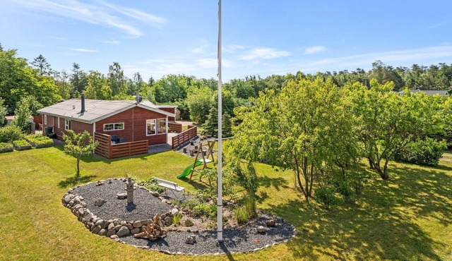 "Mina" - 1.4km from the sea by Interhome