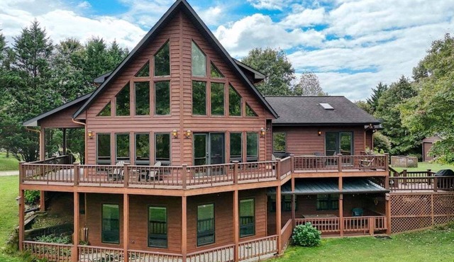 Mina at Notting Hill, 5/3.5 has large gas fireplace, firepit, slate pool table