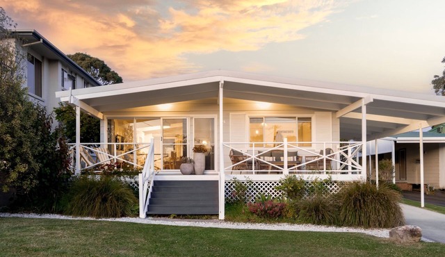 'Minerva Cottage Jervis Bay'- Cosy Couples Retreat