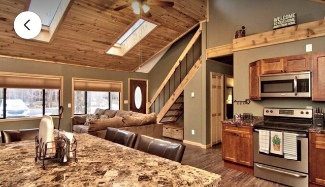 Mini cabin in gated community monthly vaca w/amenities