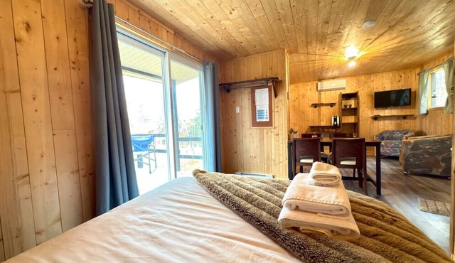 Mini-chalet lac Pohénégamook, béatitude garantie!