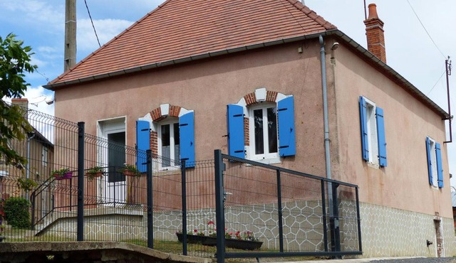 Mini Farm Cottage, Pets Welcome, Wifi, Garden, 4-6 Guests