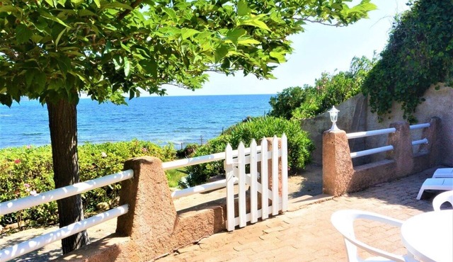 MINI-VILLA CANELLA N ° 1 - WATER FRONT- 4 pers