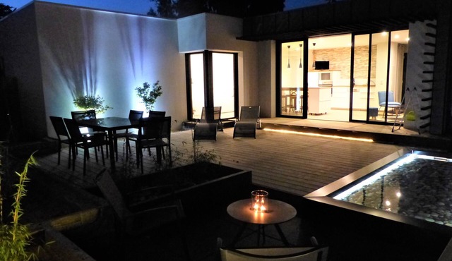 Mini-villa design, 300 m from the beach