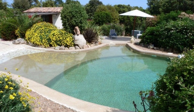 Mini villa for 2 persons with pool and terrace in Porto Vecchio