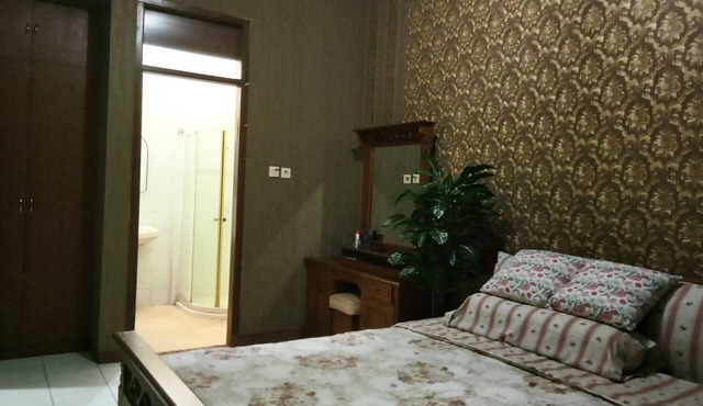 Minimalist House City View with Gazebo