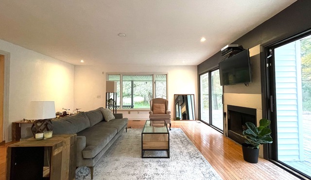 Minimalist House in Cuyahoga Valley National Park
