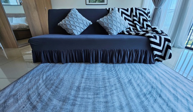 Minimalist studio with swimming pool fitness room, WiFi in superb Setia Alam