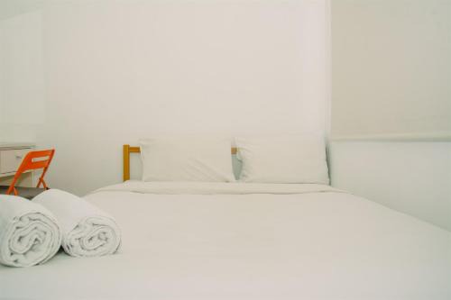 Minimalist Style 2BR Pakubuwono Terrace Apartment By Travelio