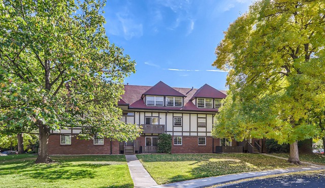 Minimalistic Cozy 1B1B apartment in Central Boulder CO 5 - 10min to everything