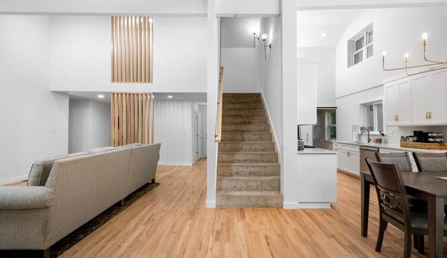 Minimalists Dream in Broken Arrow