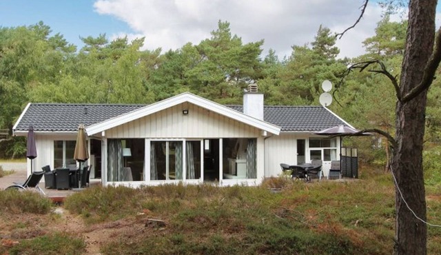 "Minka" - 300m from the sea by Interhome