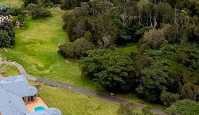 Minna - Family Getaway