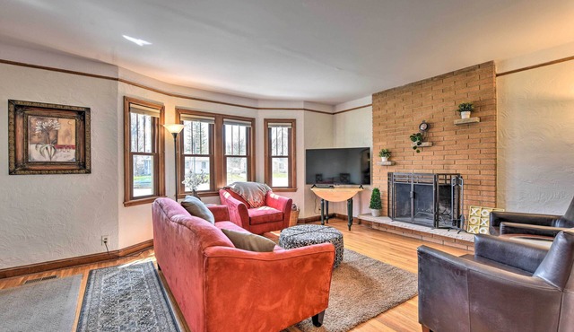 Minneapolis Retreat - 3 Mi to Mall of America