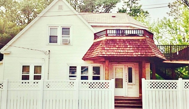 Minnesota Point Beach House 3 - Cottage on Lake Superior