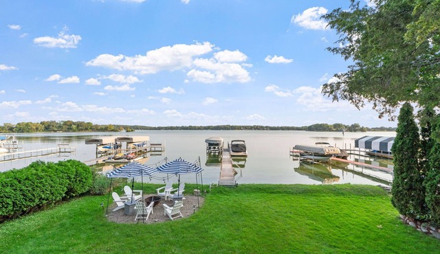 MINNeSTAY* Blue Horizon | Luxury |