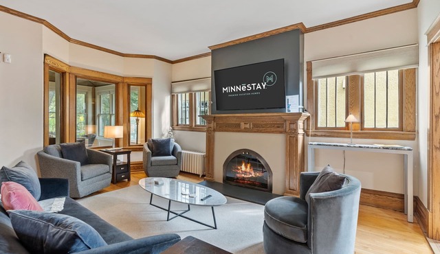 MINNeSTAY* Harriet House