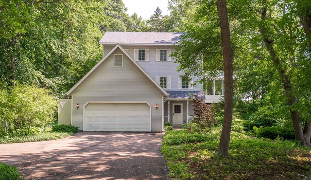 MINNeSTAY* Hazeltine Hideaway