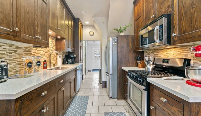 MINNeSTAY* Lyndale Pleasant Getaway