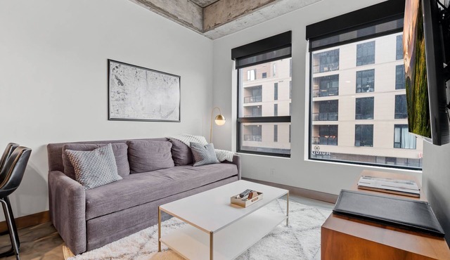 MINNeSTAY* Sable 203 | North Loop | Target Center