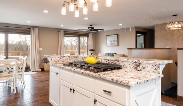 MINNeSTAY* Somerset River Retreat