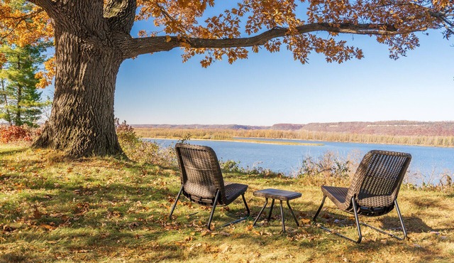 MINNeSTAY* The Lakeview | Modern
