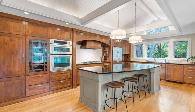 MINNeSTAY* Woodland Hollow
