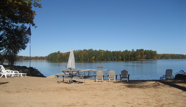 Minocqua 2br Lake Home, Beach, & Boat Harbor