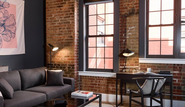 Mins to Downtown, Ballpark, Arch | Free Parking + W&D | Zencity at Bordeaux