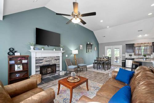 Mins to Downtown & Ft Campbell - Lux at Lancelot