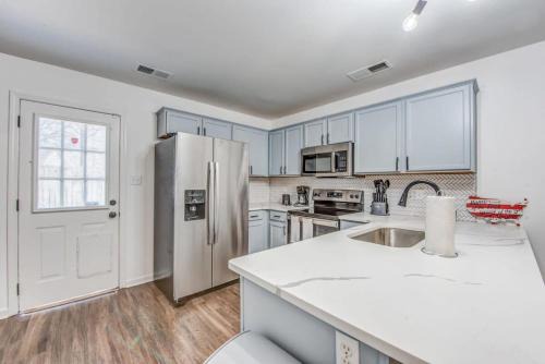 Mins to Downtown & U of Memphis! High Point Duet 2