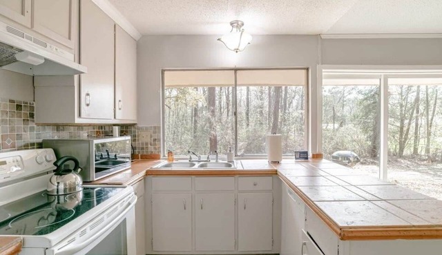 Mins to Museum, Parks, Downtown - Parkhill Place